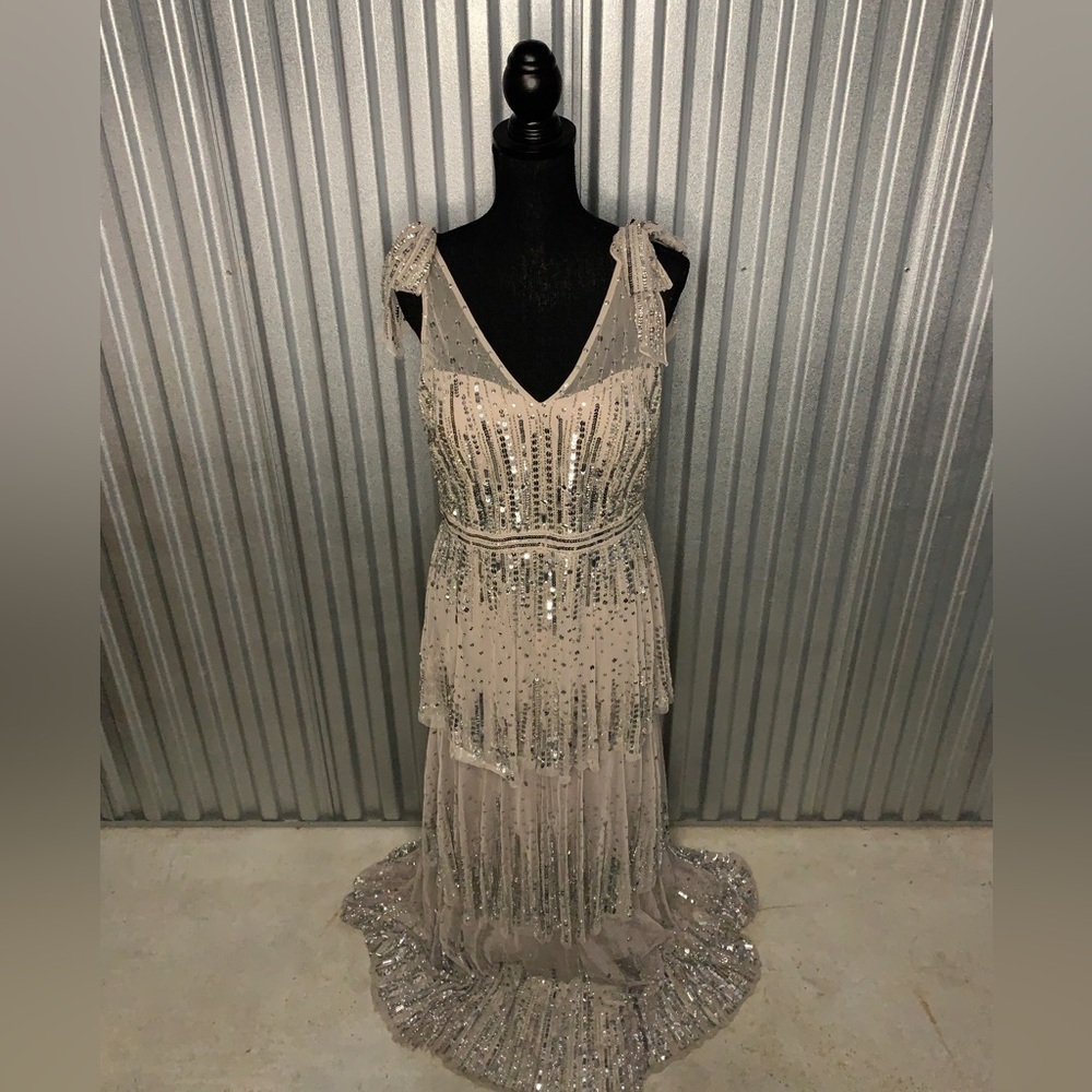 Women’s Gianni Bini Cream Silver Polyester Beaded Luxury Long Prom Dress Size 12